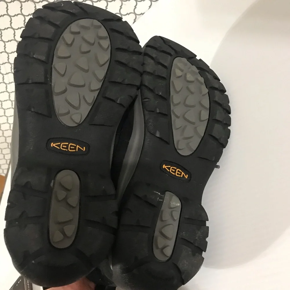 Keen Women's Kaci III Black Waterproof Boots 1026720 Size 9.5